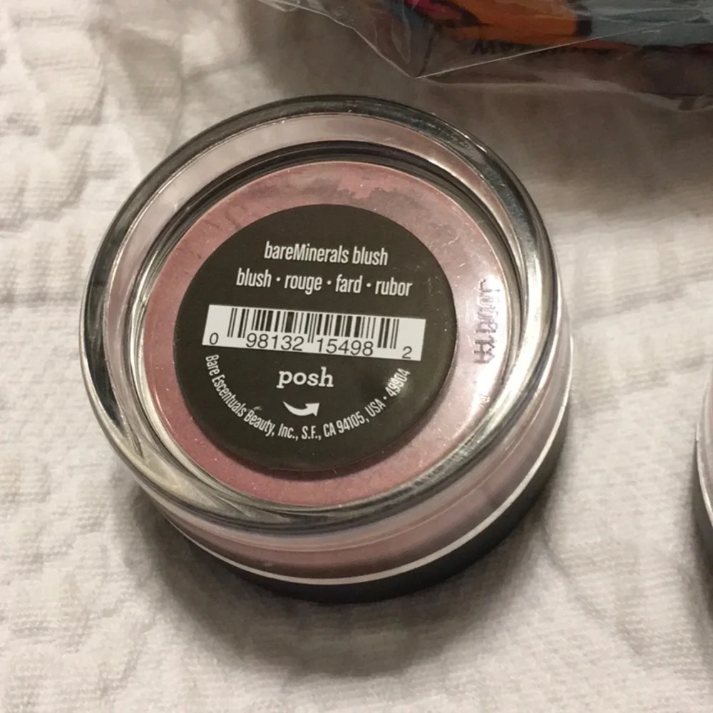BARE MINERALS Must Have blushes. Volume One. 3 blendable blushes, bag, brush